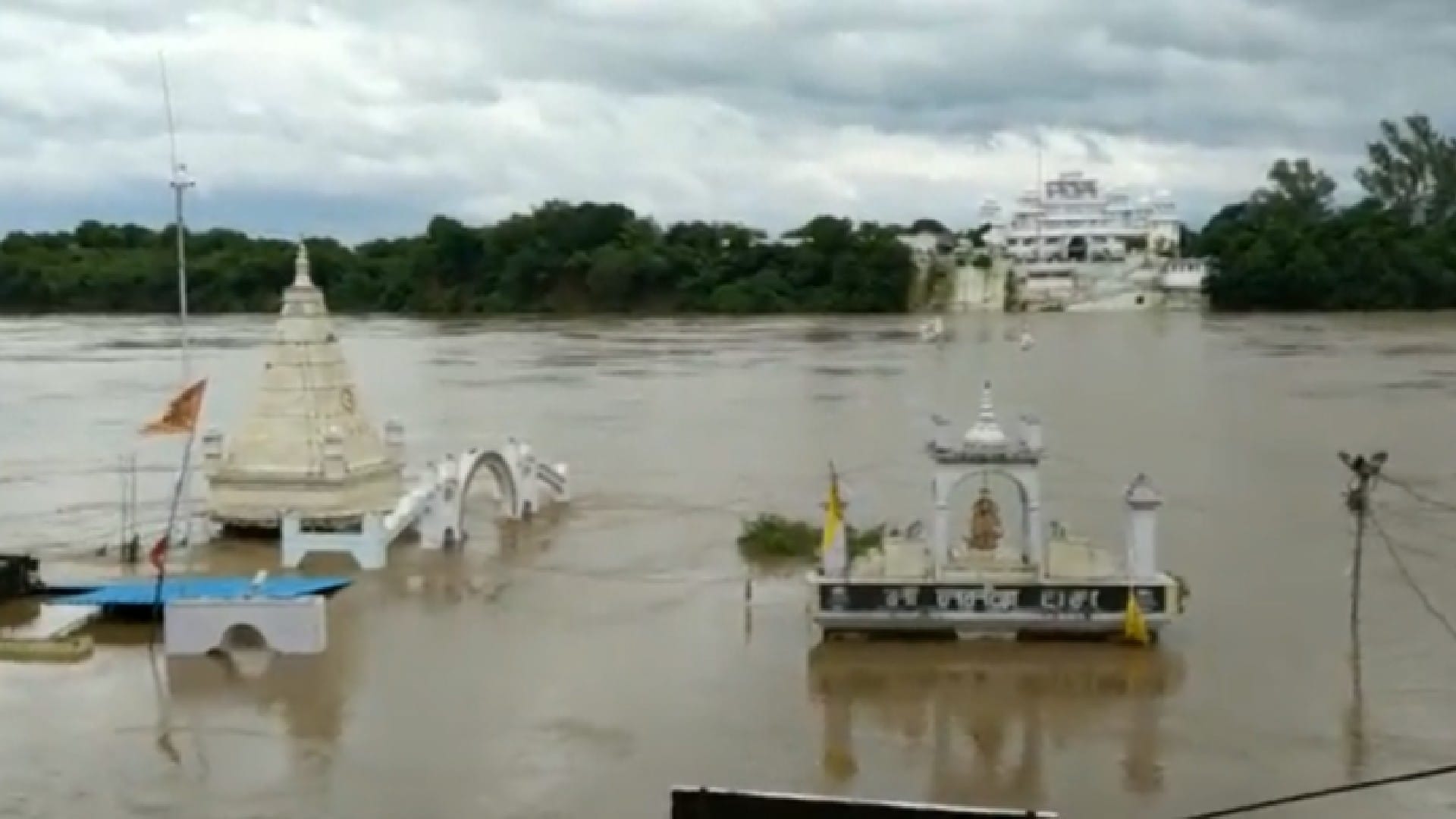 Heavy Rain in MP Rivers crossed the danger mark due to heavy rains in Madhya Pradesh know more