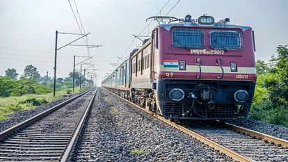 Ram Mandir: Railways To Run 1,000+ Trains To Ayodhya From Across The  Country. Here Are The Details - Amar Ujala Hindi News Live - Ayodhya Train:आयोध्या  में राम मंदिर के दर्शन के