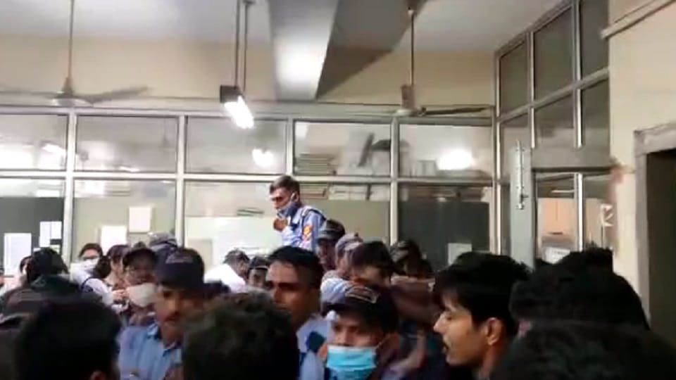 JNU staff and guards assaulted students went to seek scholarship six injured