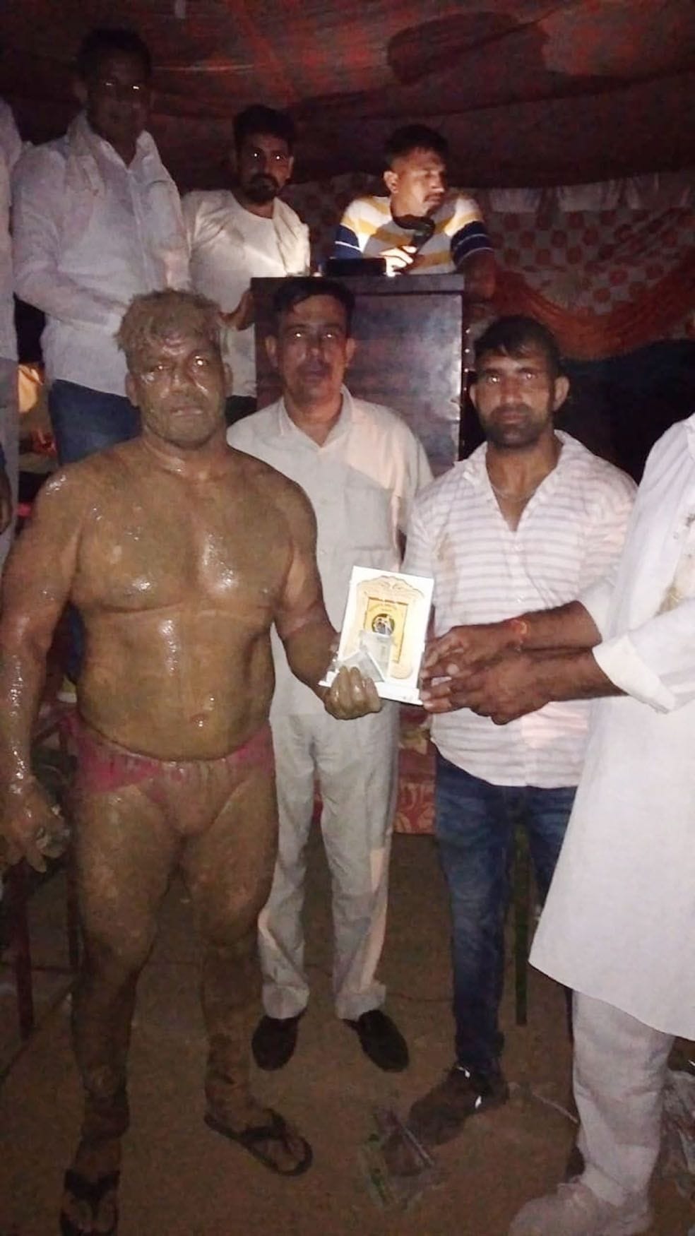 Sachin Dabra won 21 thousand prize wrestling