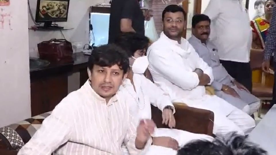 Indore: Scindia suddenly reached Vijayvargiya's house, Kailash was shocked to see his surprise