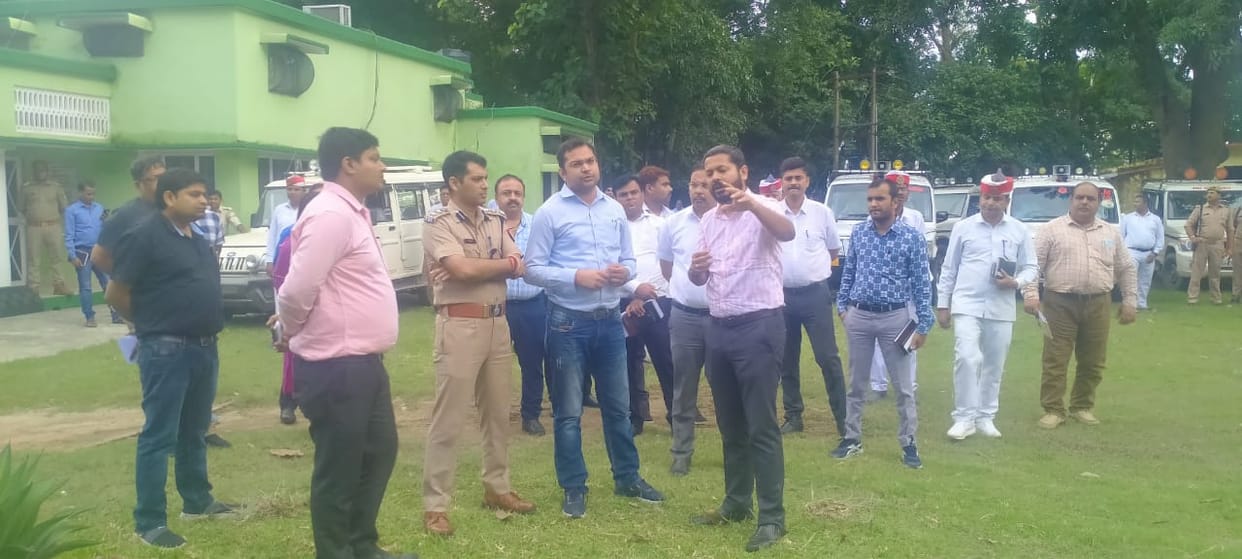 Governor may interact with flute industry and progressive farmers