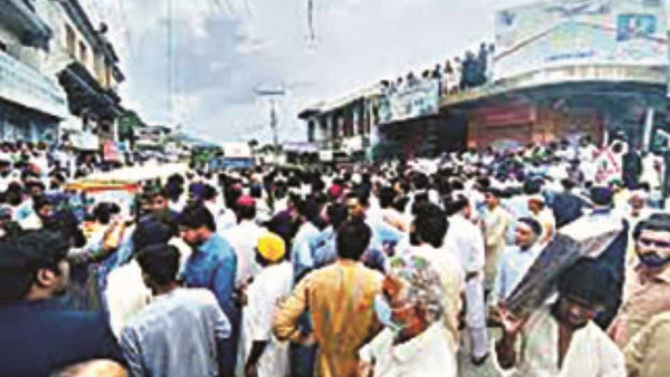 Pakistan Sikh girl abducted and changed religion married with kidnapper