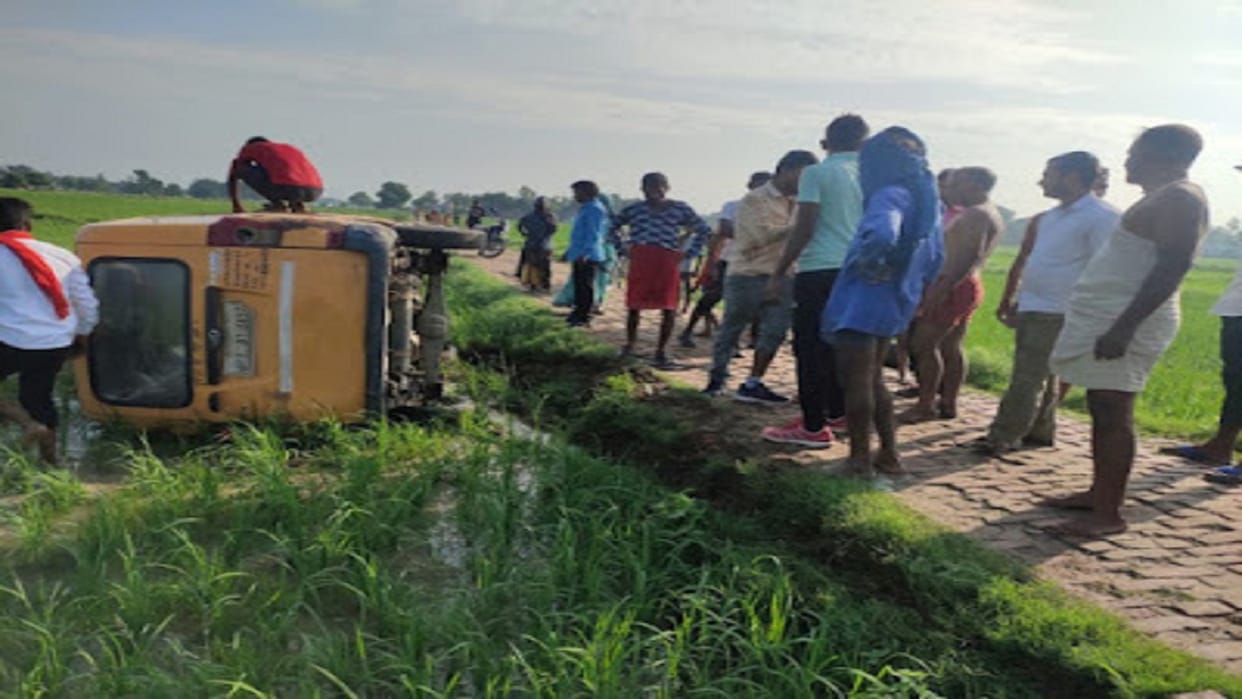 Five children injured after school bus overturned in Karchana