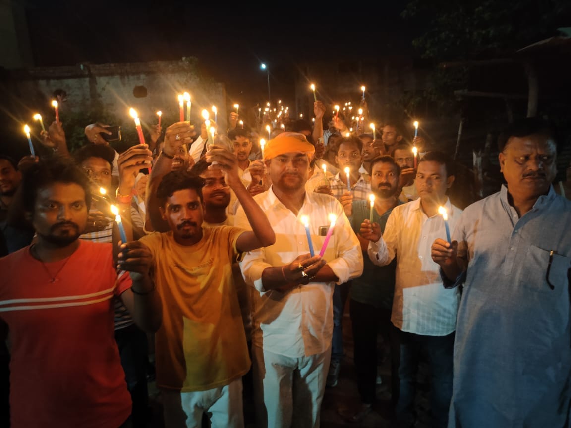 Youth took out candle march on Martyr's Day