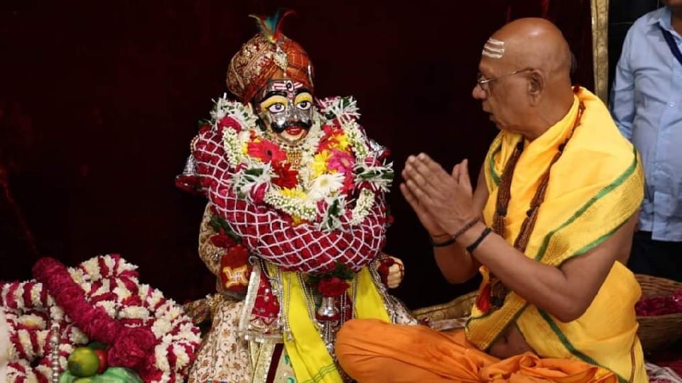 Mahakal Shahi Sawari: Mahakal went out to see the royal ride, lakhs of devotees gathered, Scindia worshiped