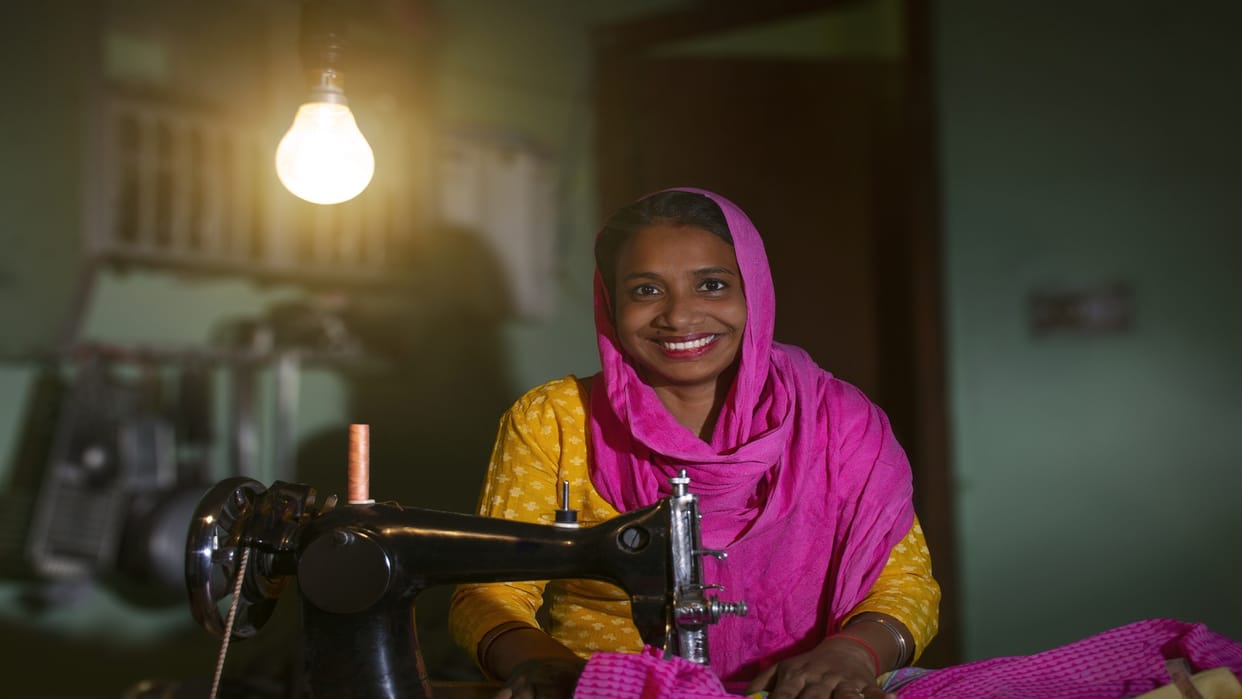 Govt Provides Free Sewing Machine to Women Know Free Silai Machine Yojana Eligibility Details