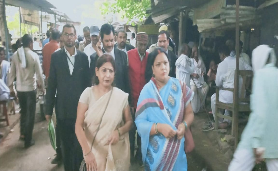 Gyanvapi masjid  Hearing on merit of Shringar Gauri case today in varanasi court