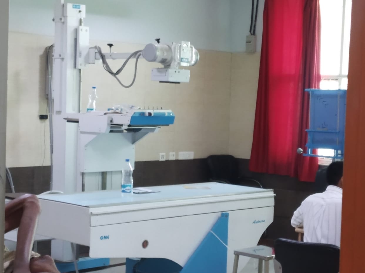Banda: Lock on ultrasound room in medical college, digital x-ray machine in orthopedic department damaged for three years