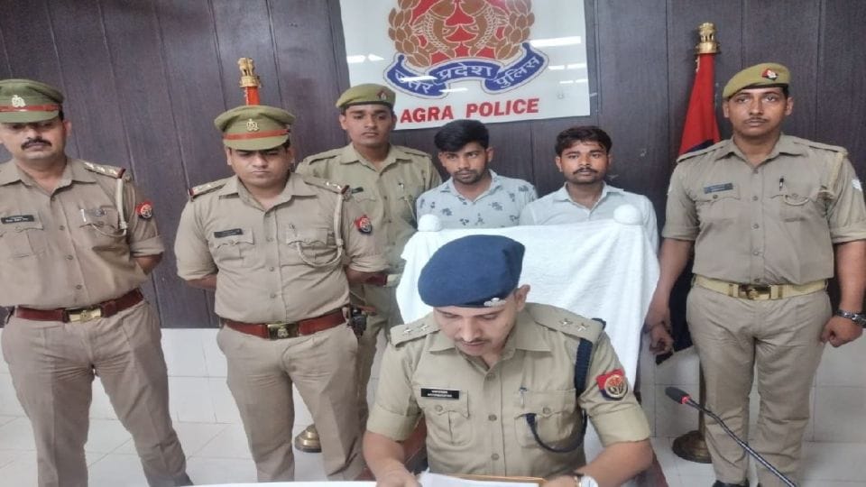 young man creates drama of his kidnapping to take money from mother in Agra