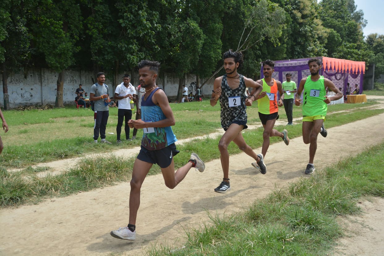 Players shed sweat in athletics trials