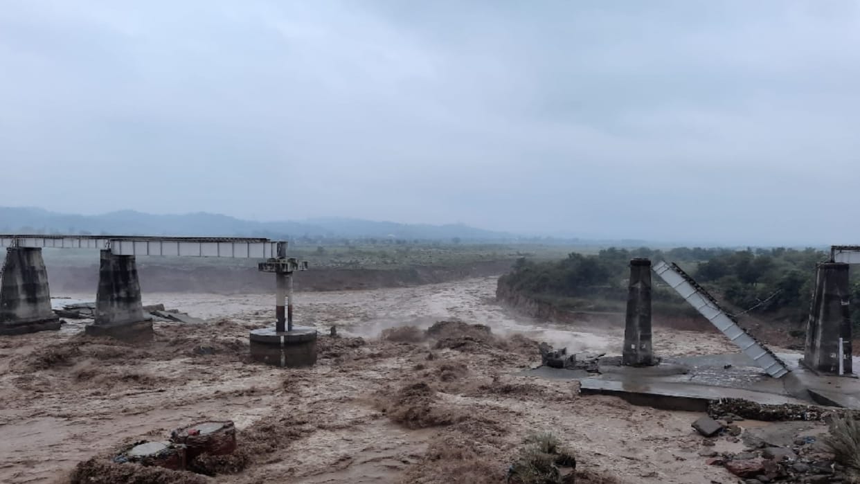 High court seeks report from Punjab govt on Chakki bridge collapse