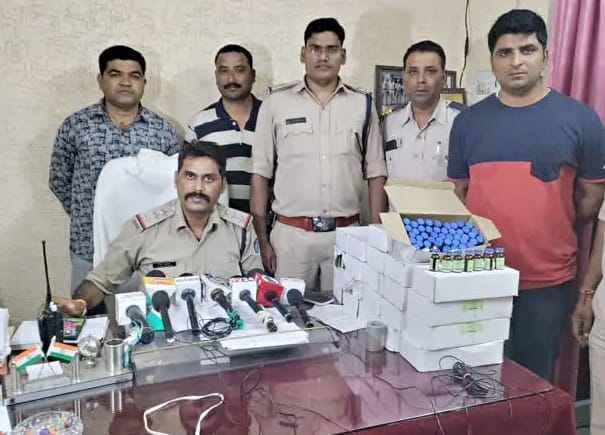 jabalpur police seized 1100 narcotic injections after raiding the house in jabalpur