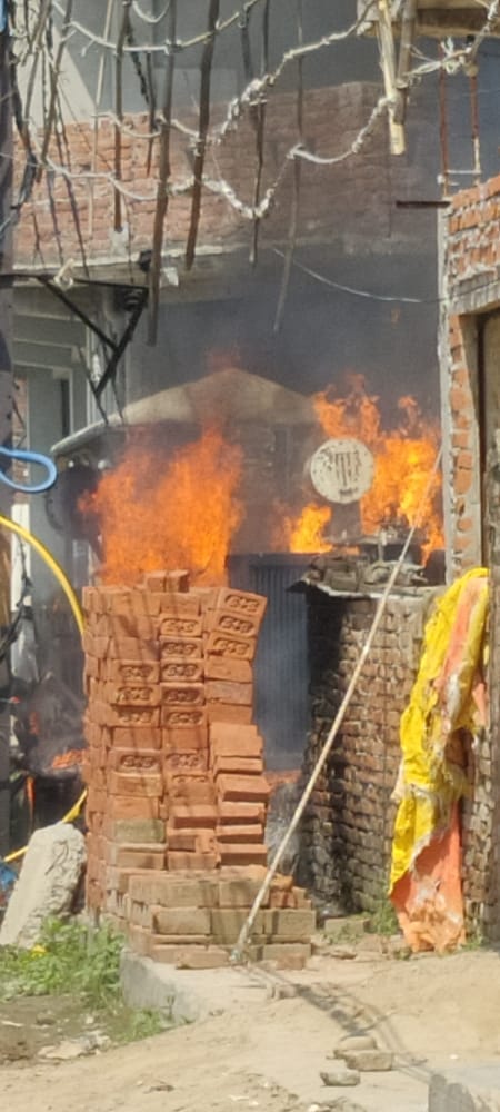Transformer lit up in smoke, created a stir
