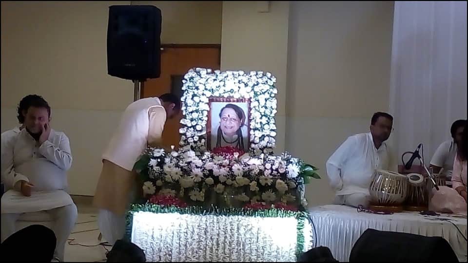 Veteran film stars gathered in KC Sharma prayer meeting remembered unwavering devotion to Krishna