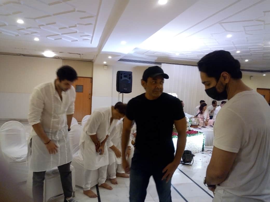 Veteran film stars gathered in KC Sharma prayer meeting remembered unwavering devotion to Krishna