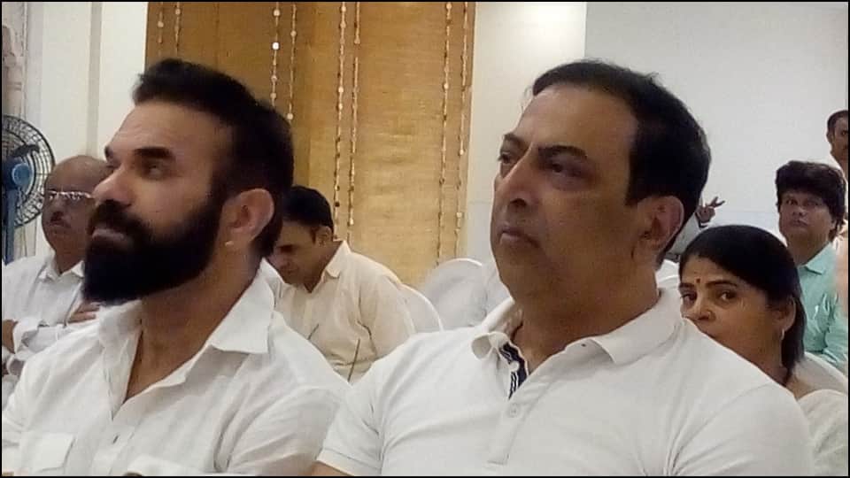 Veteran film stars gathered in KC Sharma prayer meeting remembered unwavering devotion to Krishna