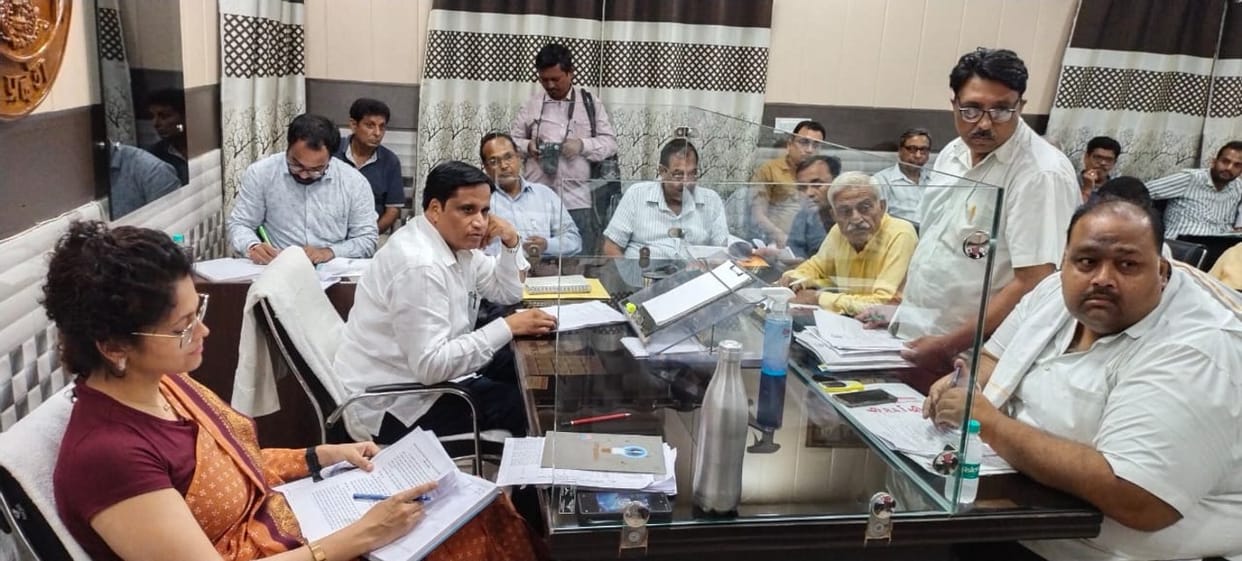 Uproar in executive committee meeting
