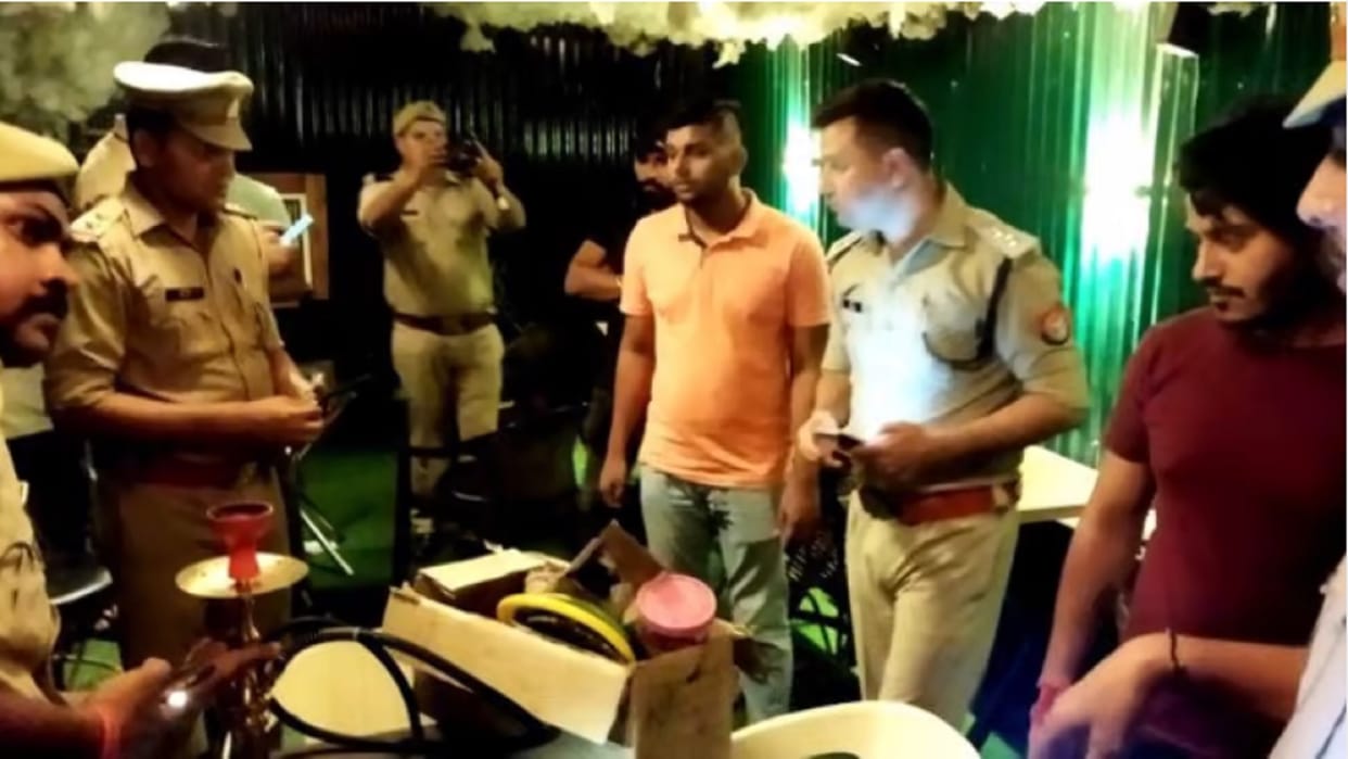 Illegal hookah bar caught, six arrested