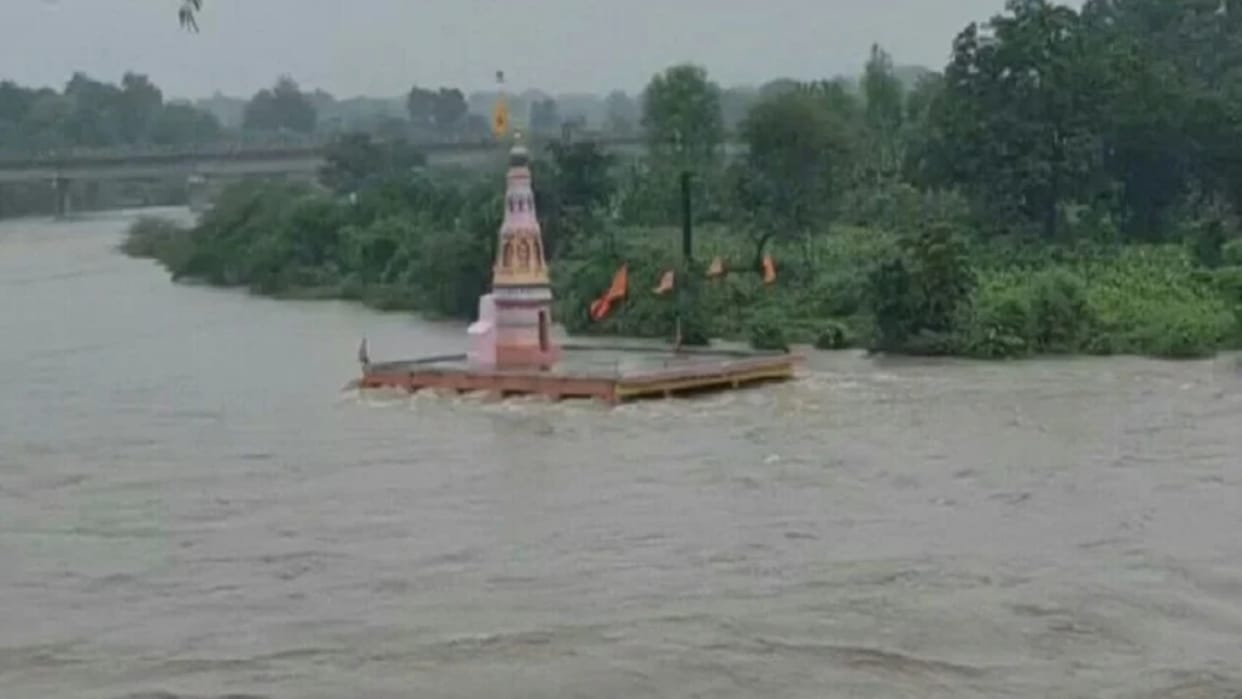 heavy rain in Kota division flood situation water logged in village