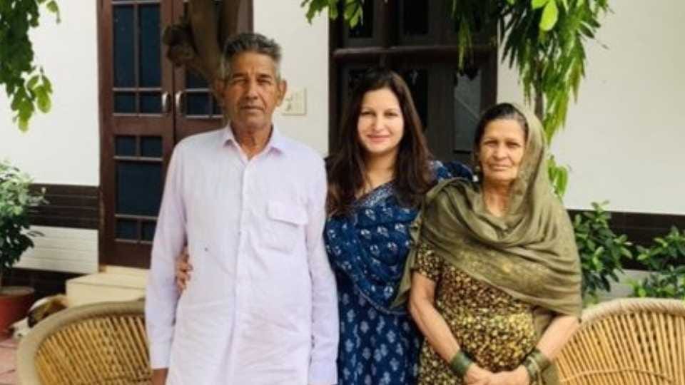 BJP Leader Sonali Phogat Death Latest News in Hindi