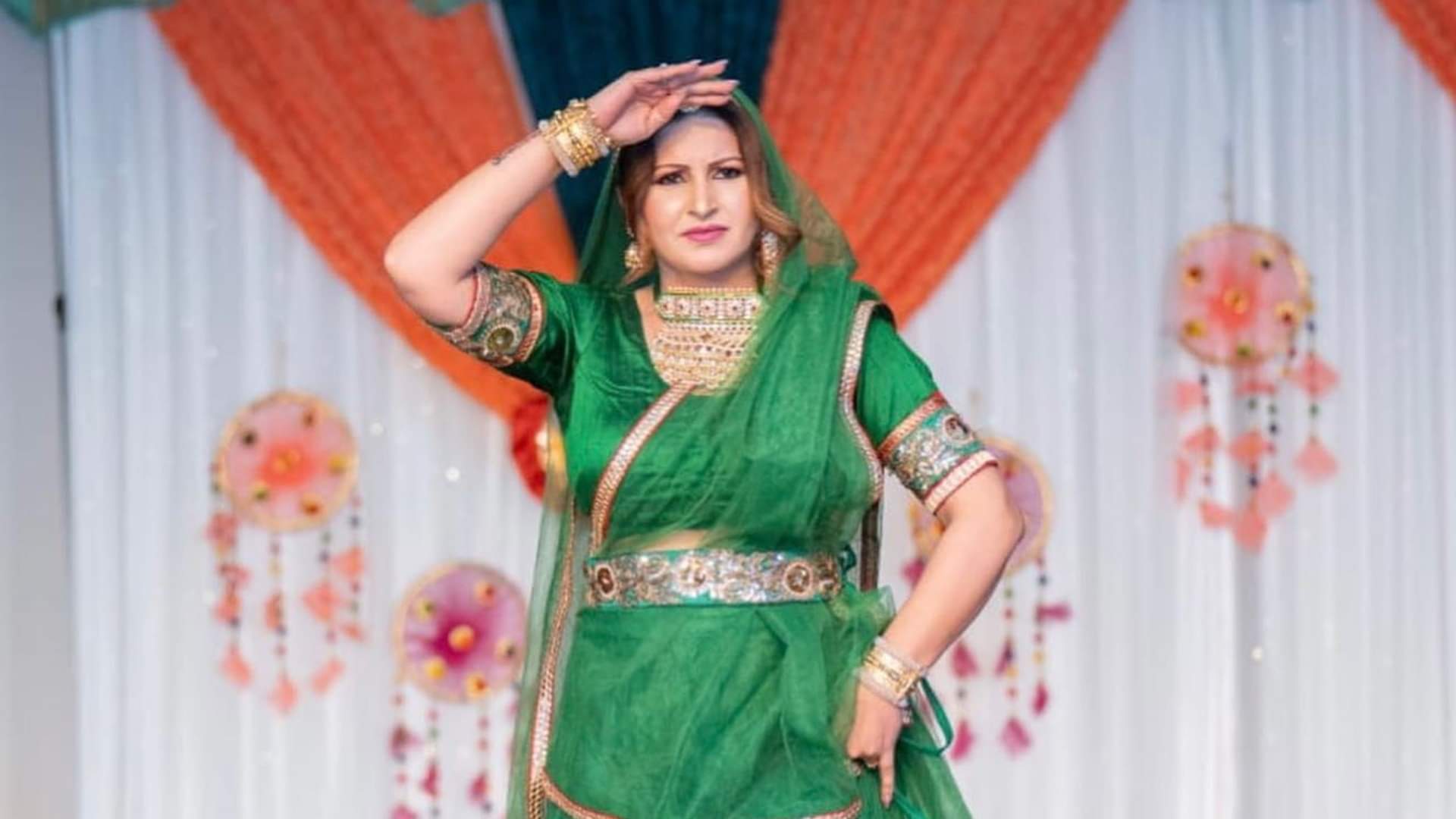 BJP Leader and TV Actress Sonali Phogat Career Lifestyle and Net worth in Hindi