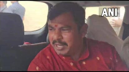 टी राजा गिरफ्तार