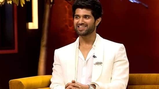 Liger Actor Vijay deverakonda want to steal king title from Shahrukh Khan