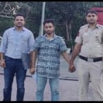 पुलिस की गिरफ्त में आरोपी