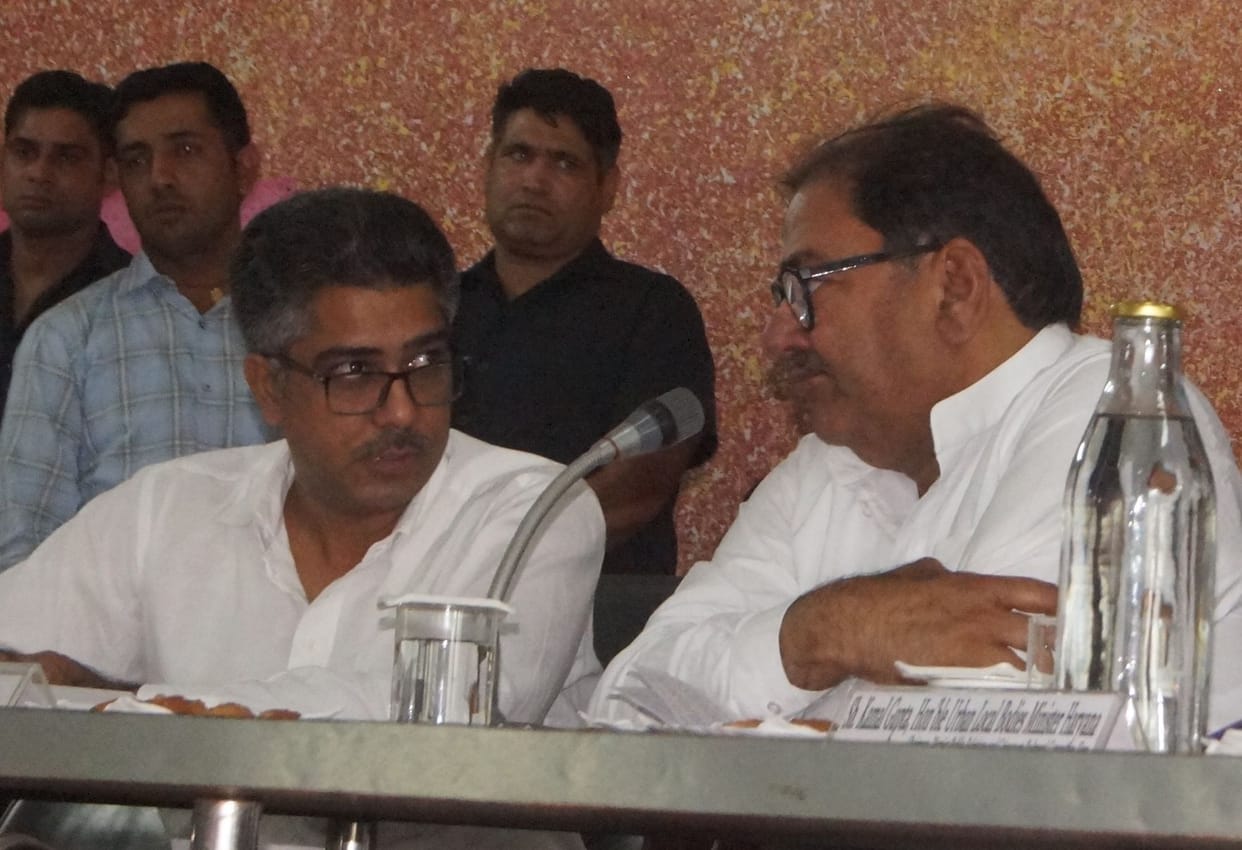 Grievance Redressal Committee meeting: Minister in action, police station scribe suspended for bribery, ADC will investigate