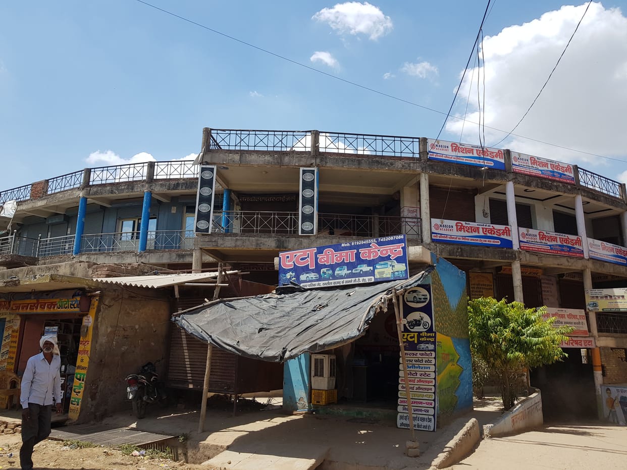 Anupam Complex: The old allottees reached the court's shelter