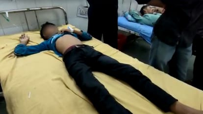 teacher beaten Dalit student in Barmer child admitted in hospital