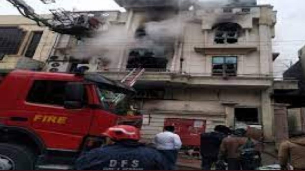 Fire breaks out in factory in Patparganj area fire tendors on spot
