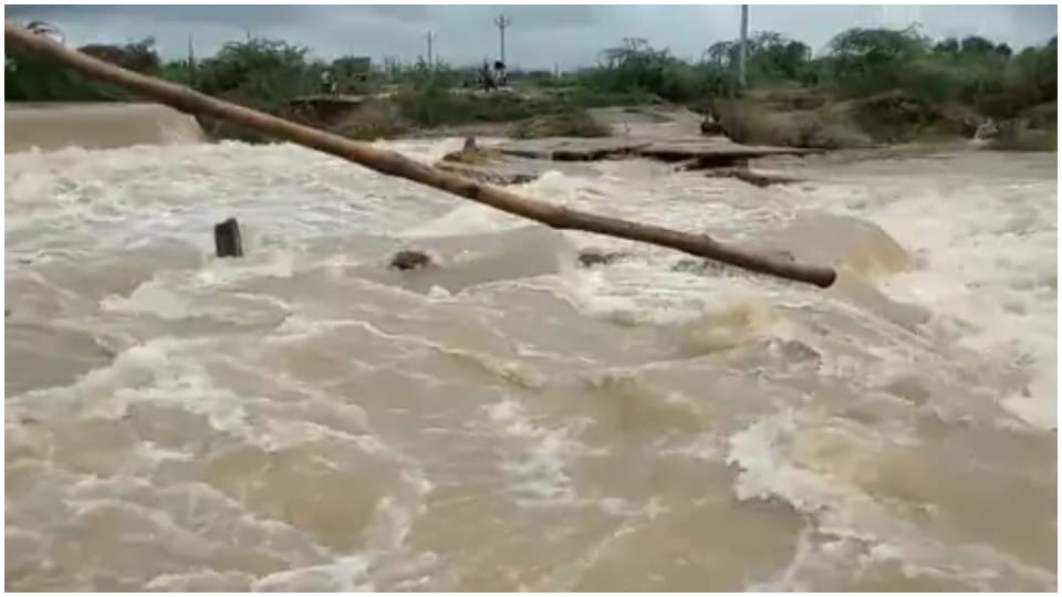 Four villages cut off due to eight culverts flowing in Chamba district