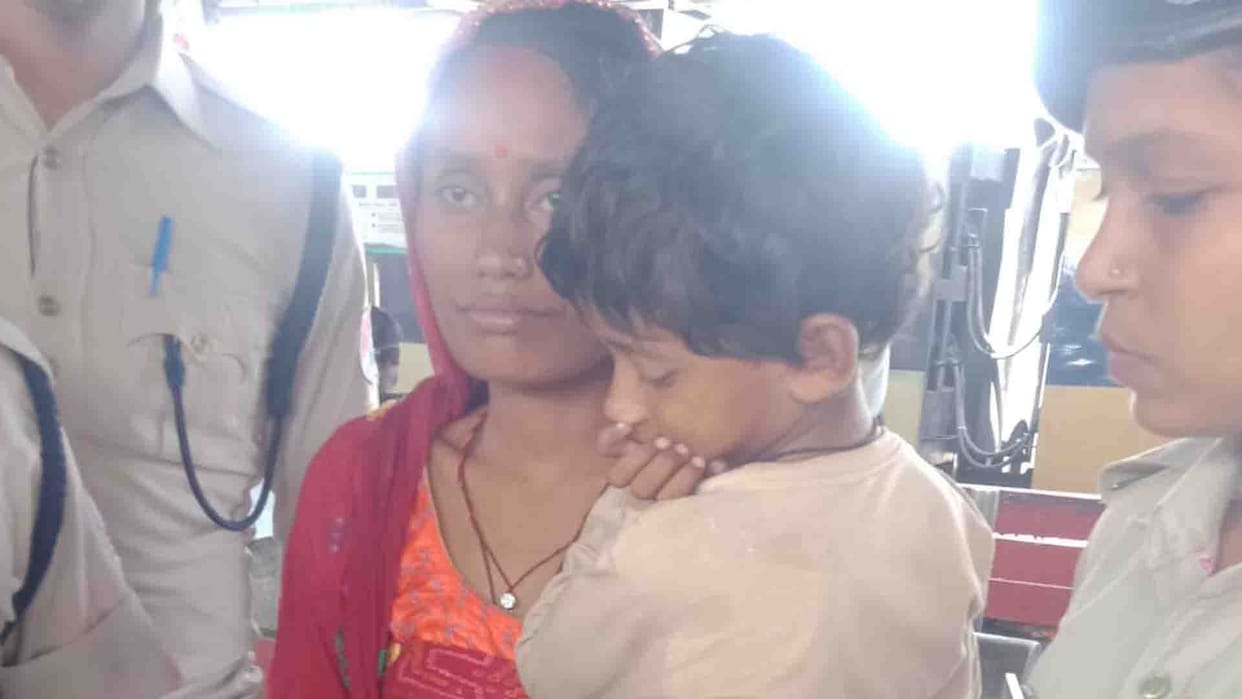 Kanpur: Four-year-old child left in train