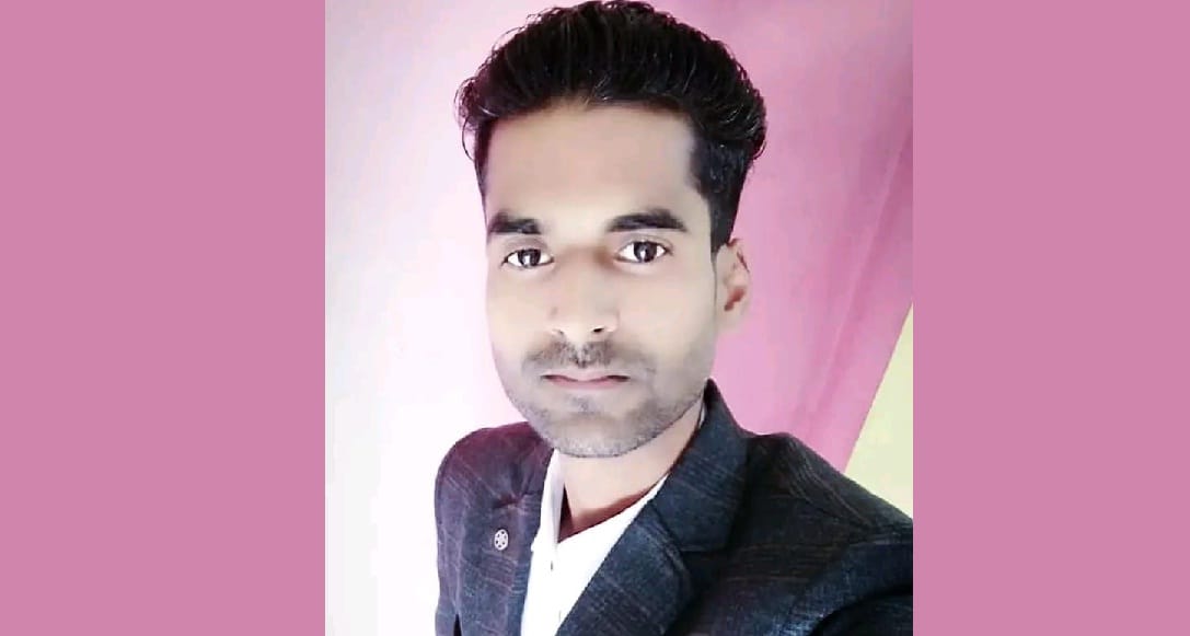 One youth died and three injured in two road accidents in Etawah
