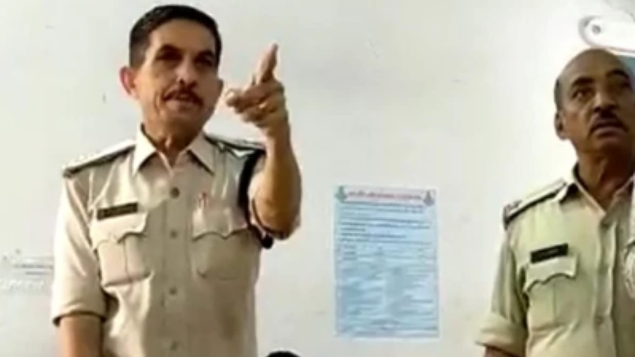 Kukdeshwar police station of Neemuch district behaved indecently with the woman