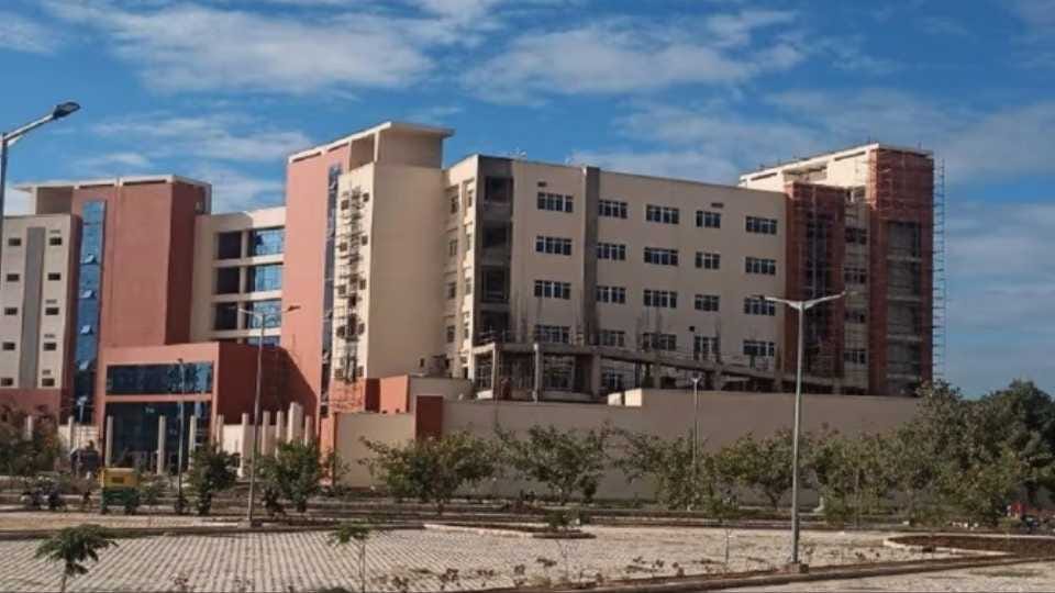 PM Modi inaugurated Homi Bhabha Cancer Hospital today