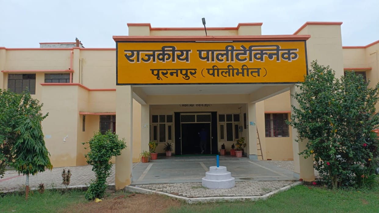 Diploma Engineers getting ready without practical