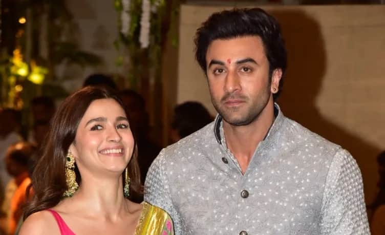 Brahmastra Actor Ranbir Kapoor apologise for his Comment on Alia Bhatt