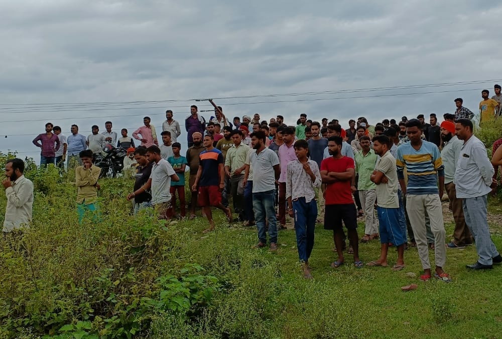 Dead body of missing youth found in Ganga, had left the house to make idol, report on five including Pradhans