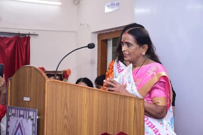 Women’s Equality Day 72 Year Old Woman Usha Shrivastava Starts online Food Business Got Idea From Husband