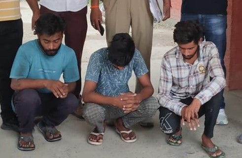 After theft, one and a half lakh laptops were sold for two and a half thousand