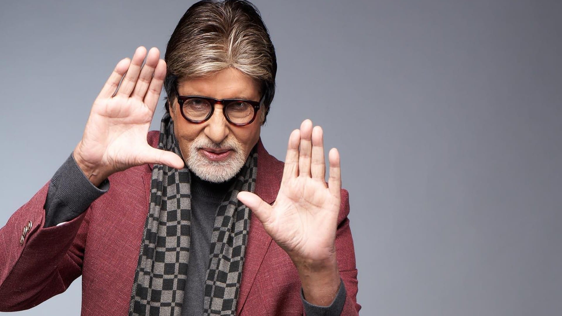 Covid Positive Amitabh Bachchan is cleaning his own bathroom as he quarantines share his experience in blog