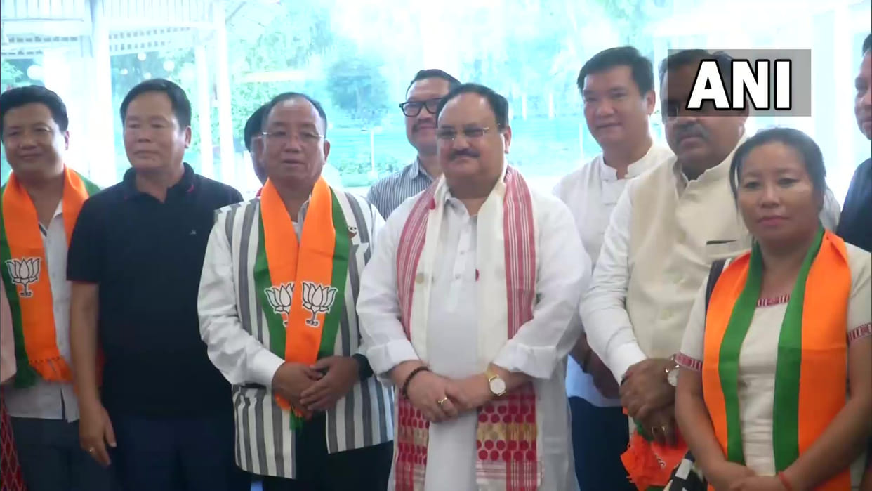 Lone JDU MLA in Arunachal joins BJP Amid Bihar Nitish Kumar Mahagathbandhan Giriraj Singh Slams Updates