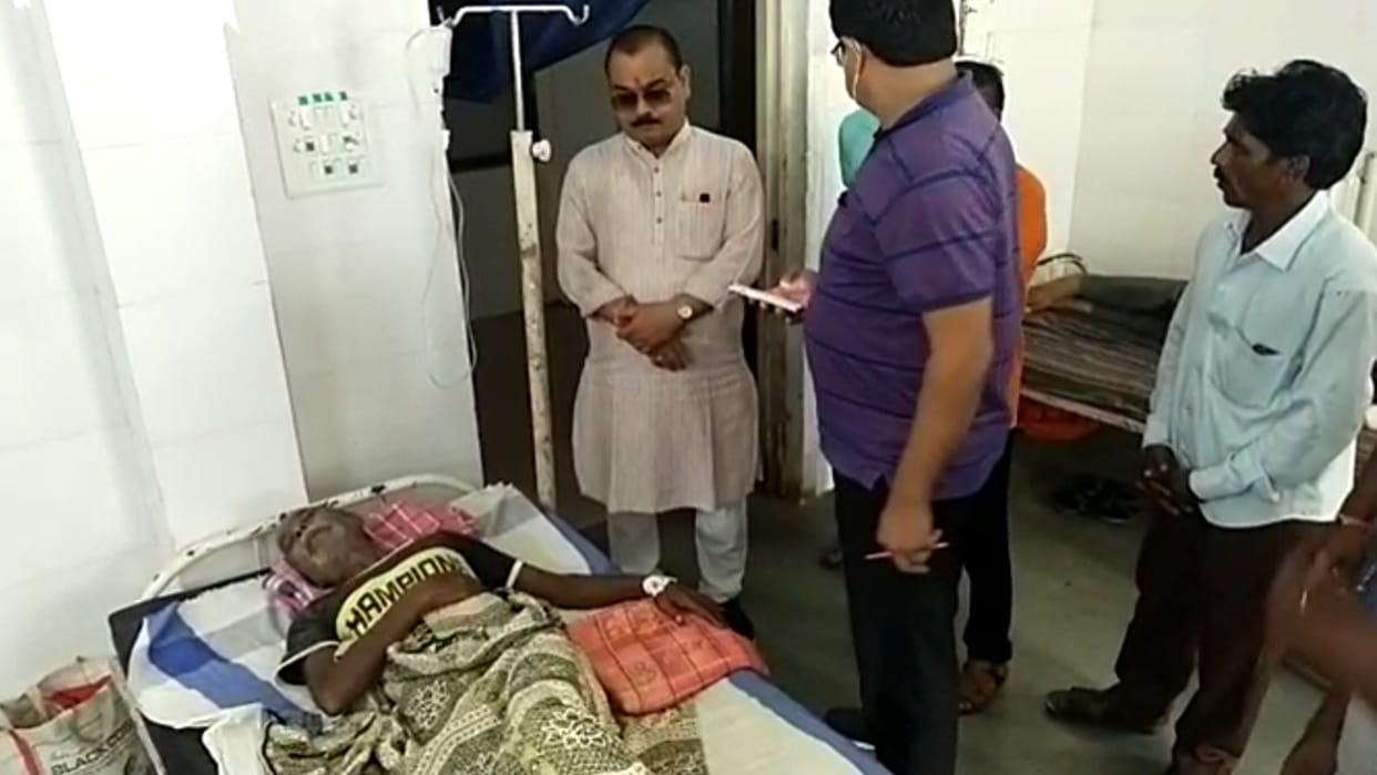 High speed bike collided on Chhindwara Seoni Highway, 10 year old child died, four seriously injured
