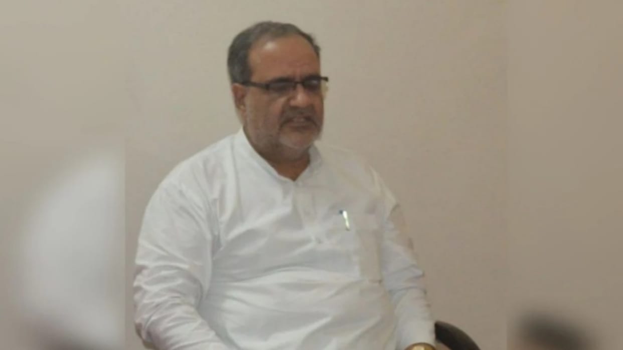 Delay of Shatabdi Express increases tensions of BJP leaders in Lucknow.