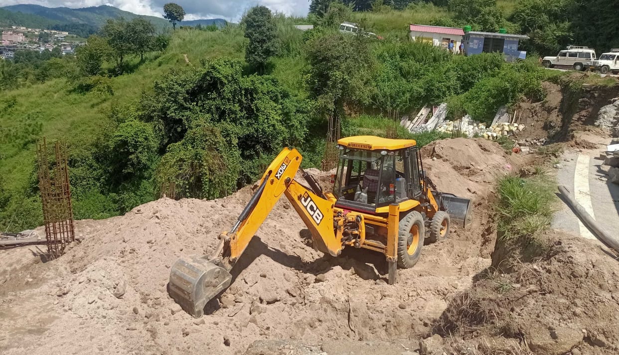 Kolidhek lake construction work completed