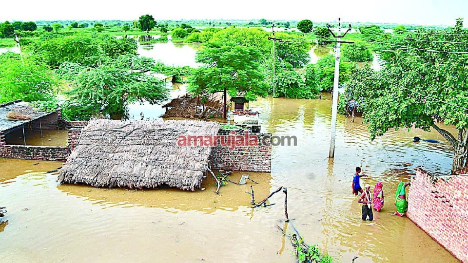 Chambal river Water level decreasing in bah agra