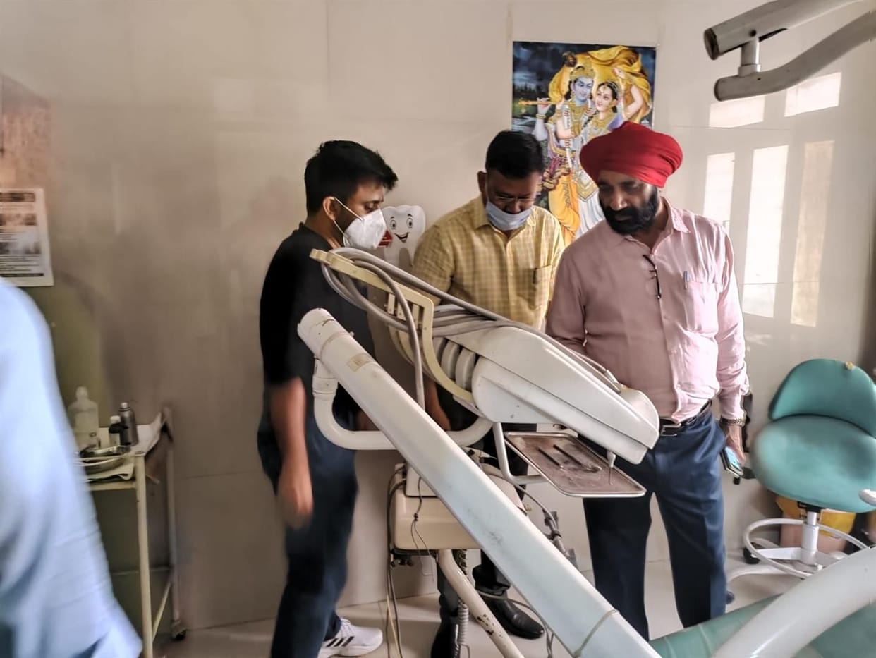 Hathras: Warning of termination of service to Ayushman Mitra on poor progress